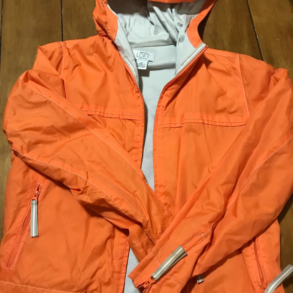 ANN TAYLOR RAIN JACKET